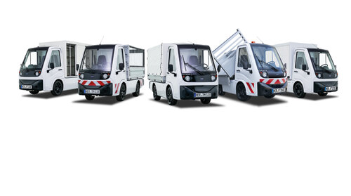 Fünf weiße Elektro-Nutzfahrzeuge in unterschiedlichen Varianten, darunter Kastenwagen, Pritsche und Kipper.